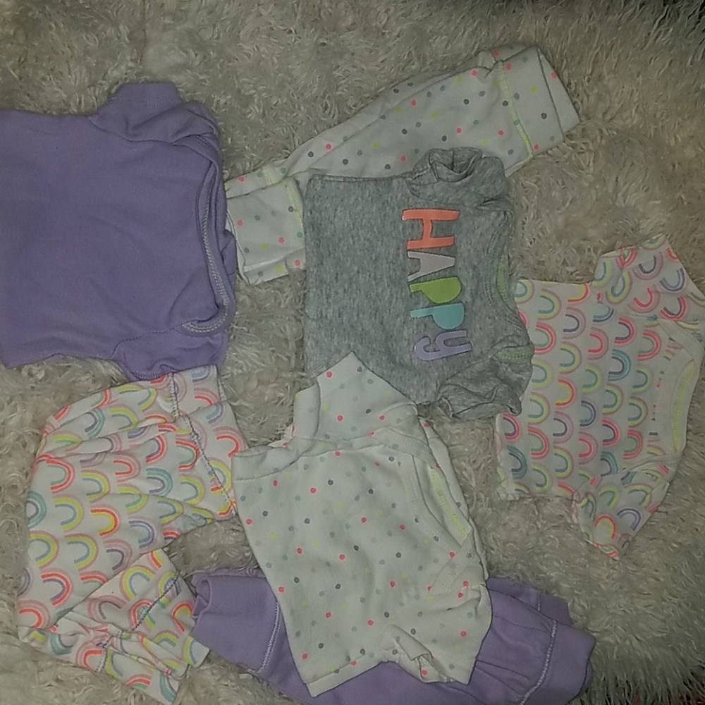 4 onesies, 3 pants